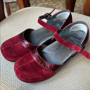 Red leather Dansko clogs Mary Jane 38 EUC